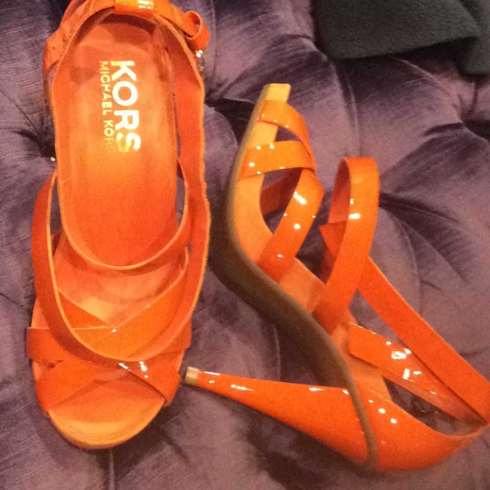 KORS Michael Kors orange strappy sandals - Picture 8 of 8